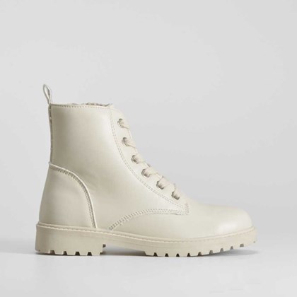 Botín militar plano beige OH GIRL